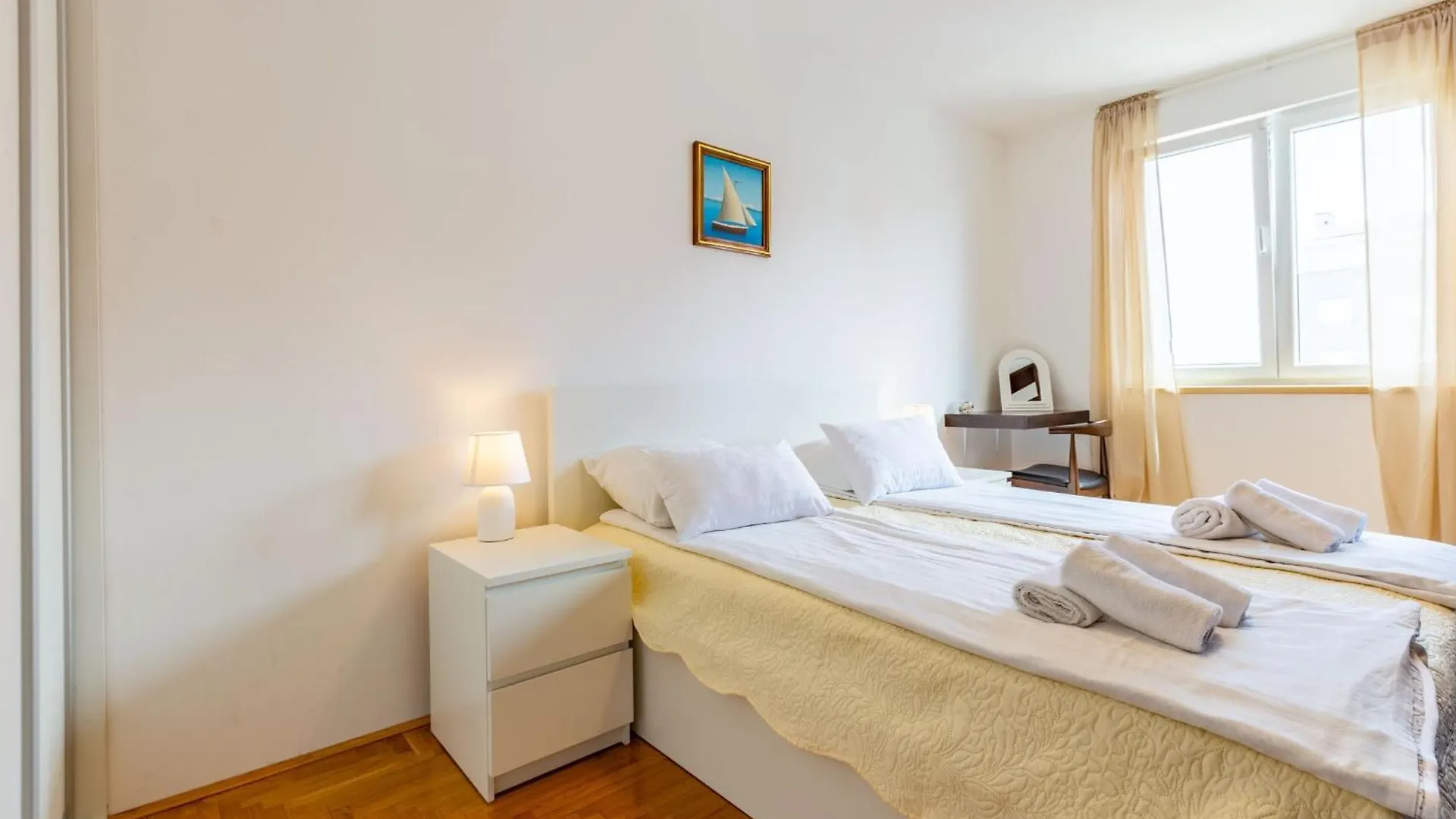 Apartment Amarena Studio With Parking Zadar Croatia