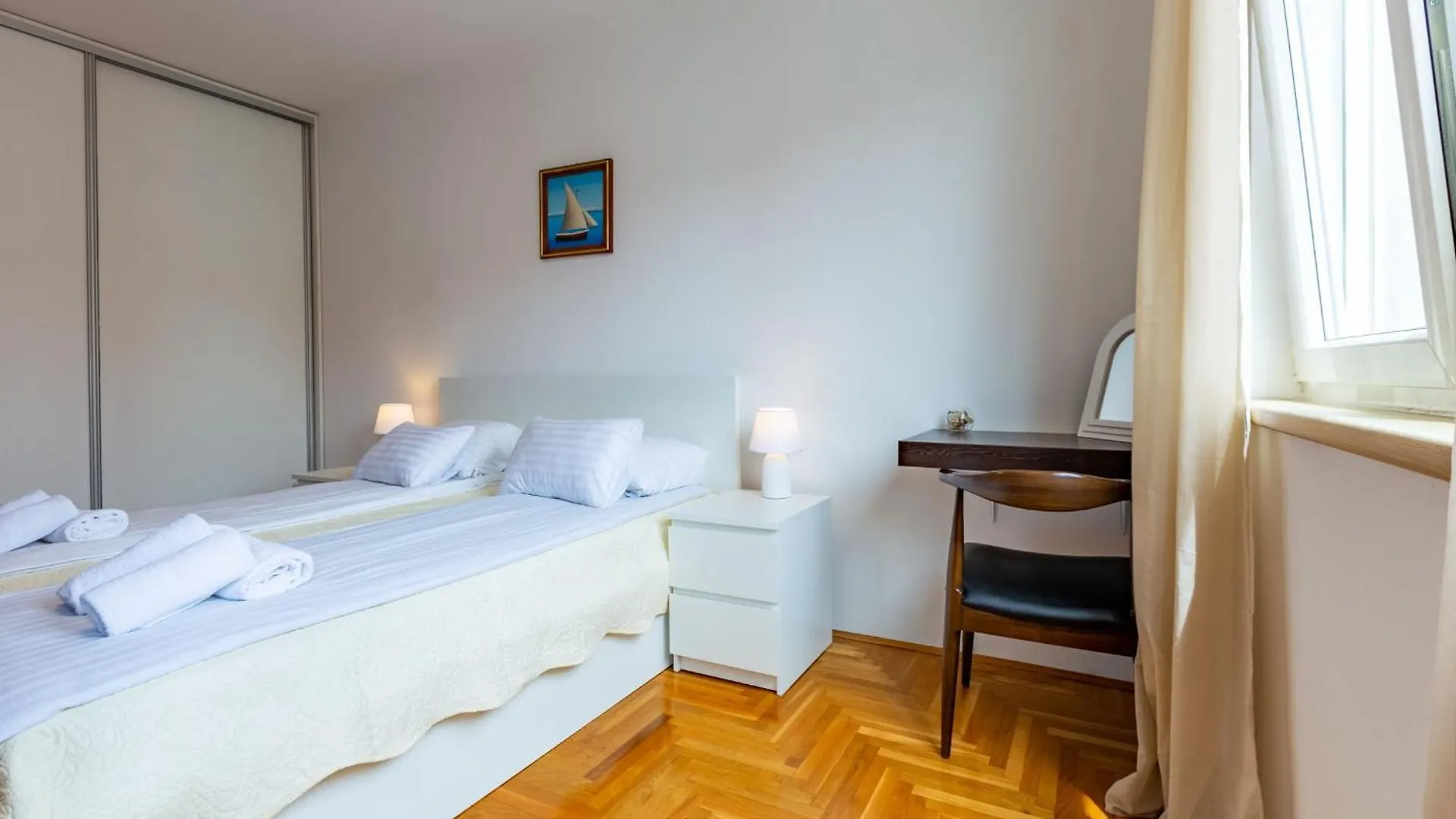 Amarena Studio With Parking Zara Appartamento